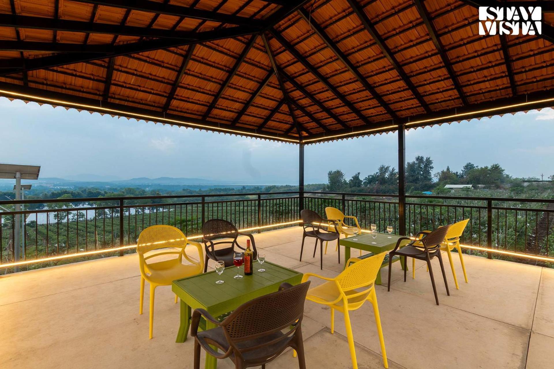 Stayvista'S Harvest Haven - Pool-View Villa With Deck & Machan Near Sula นาสิก ภายนอก รูปภาพ