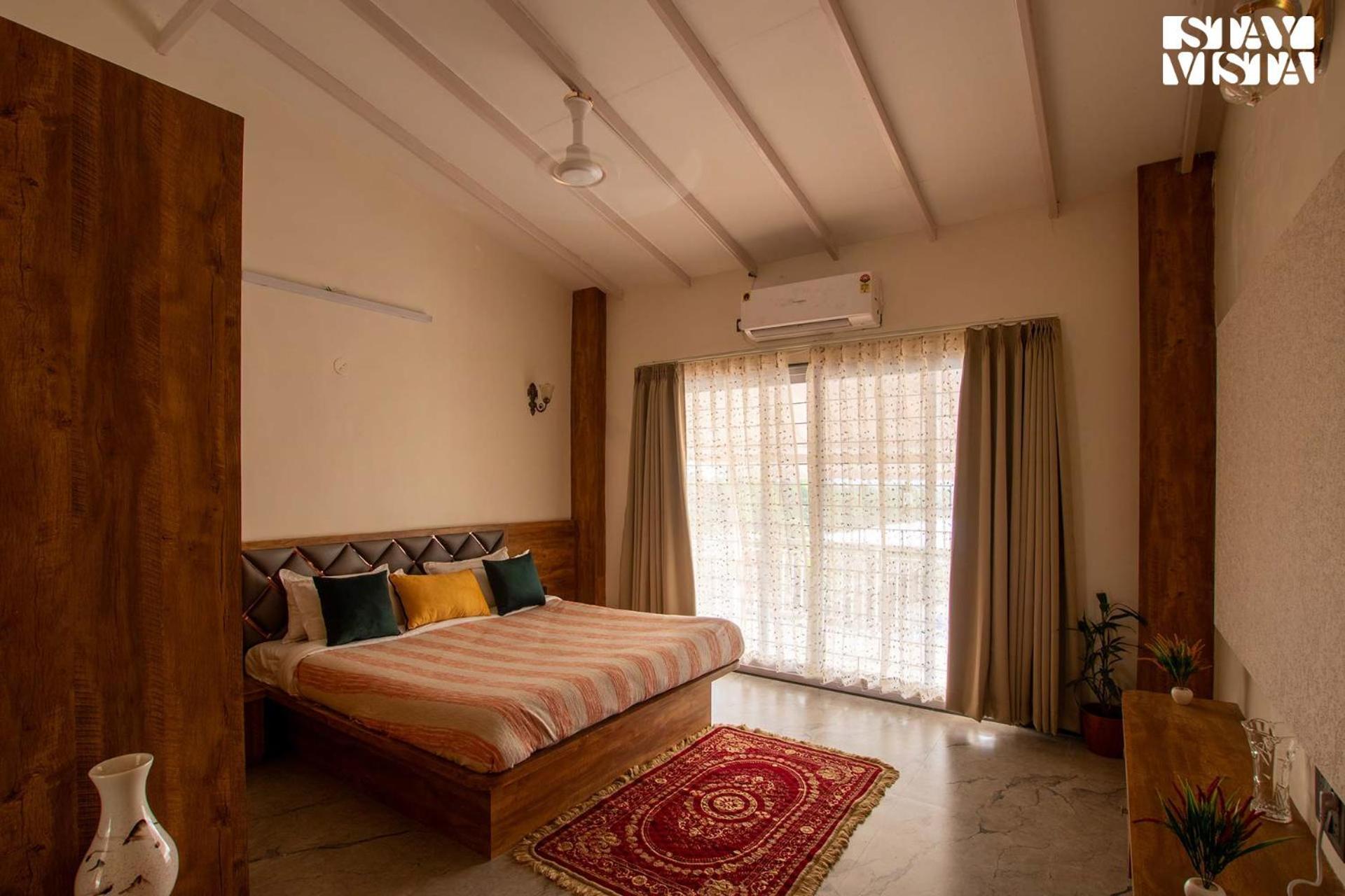Stayvista'S Harvest Haven - Pool-View Villa With Deck & Machan Near Sula นาสิก ภายนอก รูปภาพ