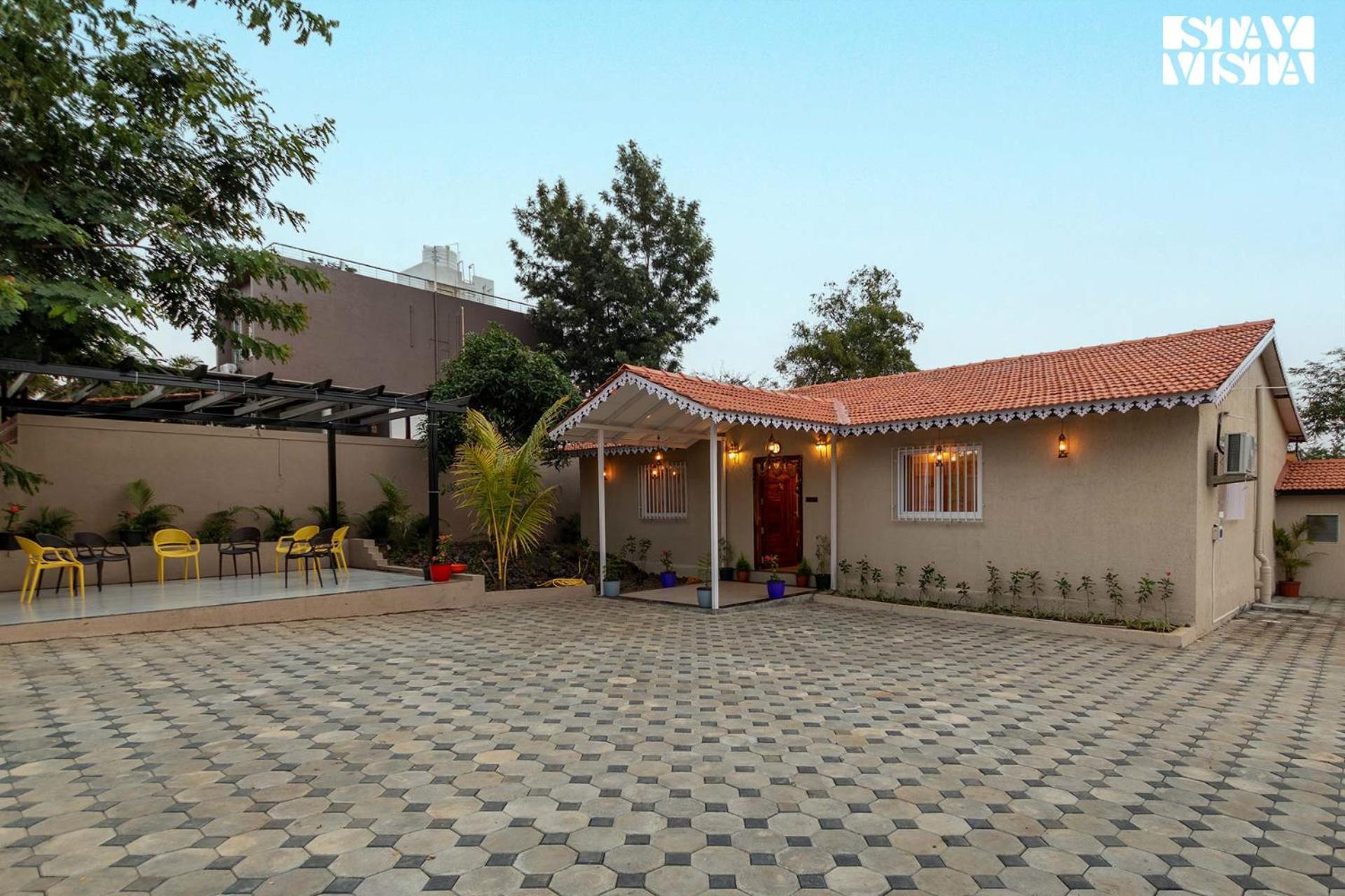 Stayvista'S Harvest Haven - Pool-View Villa With Deck & Machan Near Sula นาสิก ภายนอก รูปภาพ